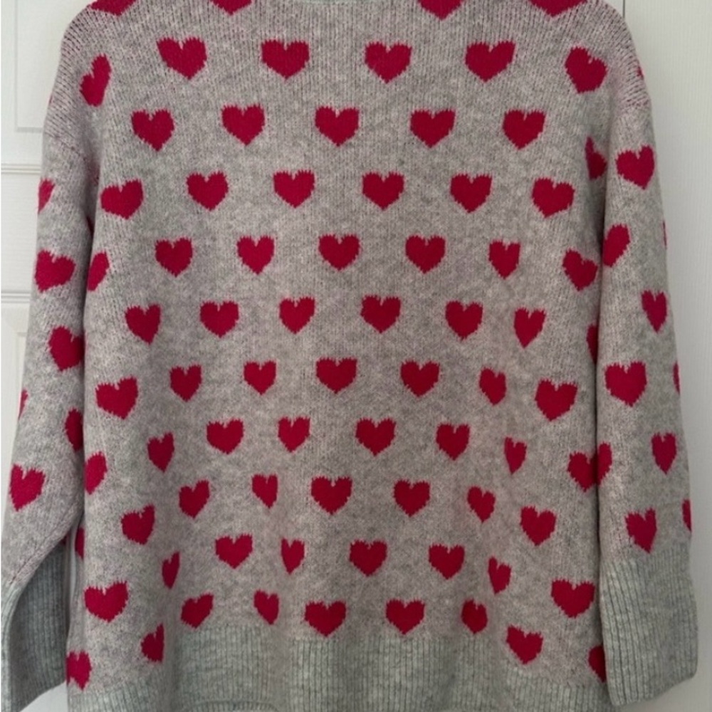CeCe Heather Gray Sweater with Pink Heart Pattern
